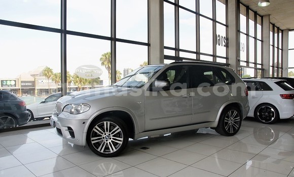 Tenga Tsaru BMW X5 Sirivha Mota in Beitbridge in Matabeleland South Tenga Tsaru BMW X5 Sirivha Mota in Beitbridge in Matabeleland South
