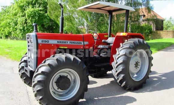 Buy Used Mega Track Red Car in Beitbridge in Matabeleland South