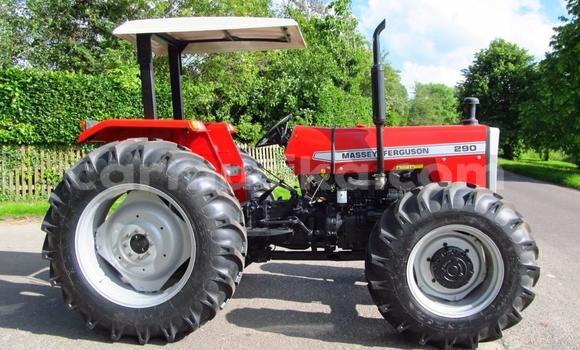 Acheter Occasion Voiture Mega Track Rouge à Beitbridge, Matabeleland South Acheter Occasion Voiture Mega Track Rouge à Beitbridge, Matabeleland South