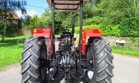 Acheter Occasion Voiture Mega Track Rouge à Beitbridge, Matabeleland South Acheter Occasion Voiture Mega Track Rouge à Beitbridge, Matabeleland South