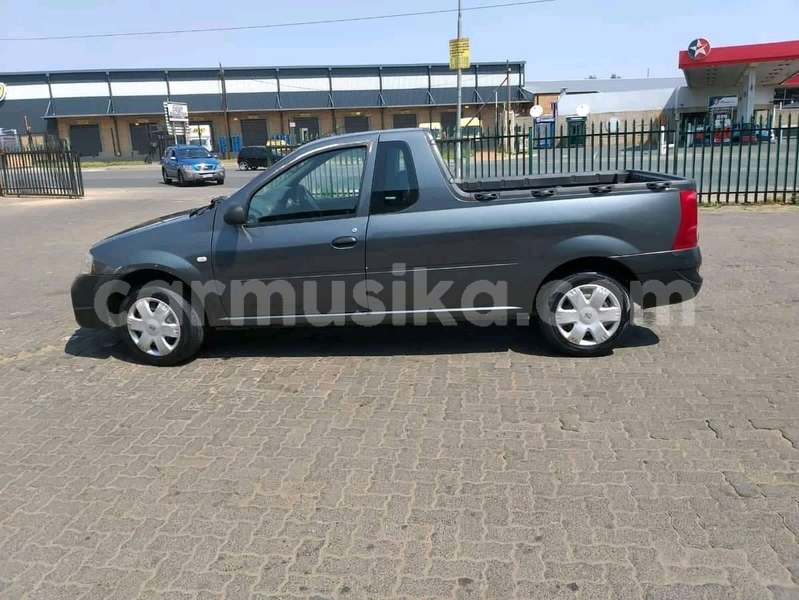 Big with watermark nissan np 300 matabeleland south beitbridge 24773