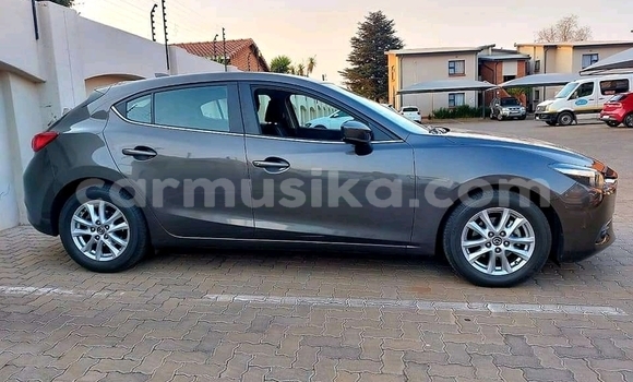 Acheter Occasion Voiture Mazda 3 Noir à Beitbridge, Matabeleland South Acheter Occasion Voiture Mazda 3 Noir à Beitbridge, Matabeleland South