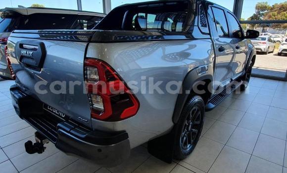 Buy Used Toyota Hilux Silver Car in Beitbridge in Matabeleland South Buy Used Toyota Hilux Silver Car in Beitbridge in Matabeleland South