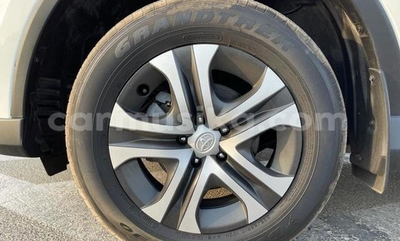 Tenga Tsaru Toyota RAV4 Chena Mota in Beitbridge in Matabeleland South Tenga Tsaru Toyota RAV4 Chena Mota in Beitbridge in Matabeleland South