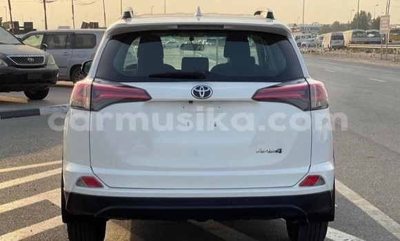 Tenga Tsaru Toyota RAV4 Chena Mota in Beitbridge in Matabeleland South Tenga Tsaru Toyota RAV4 Chena Mota in Beitbridge in Matabeleland South