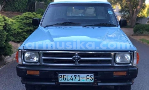 Acheter Occasion Voiture Toyota Hilux Bleu à Beitbridge, Matabeleland South Acheter Occasion Voiture Toyota Hilux Bleu à Beitbridge, Matabeleland South