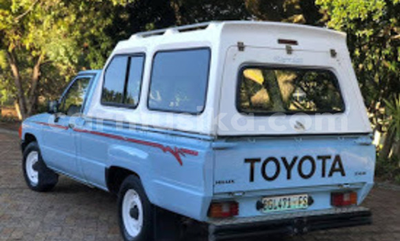 Acheter Occasion Voiture Toyota Hilux Bleu à Beitbridge, Matabeleland South Acheter Occasion Voiture Toyota Hilux Bleu à Beitbridge, Matabeleland South