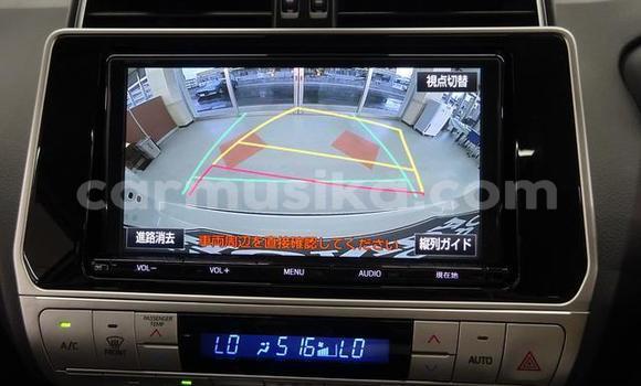 Acheter Occasion Voiture Toyota Land Cruiser Prado Blanc à Beitbridge, Matabeleland South Acheter Occasion Voiture Toyota Land Cruiser Prado Blanc à Beitbridge, Matabeleland South