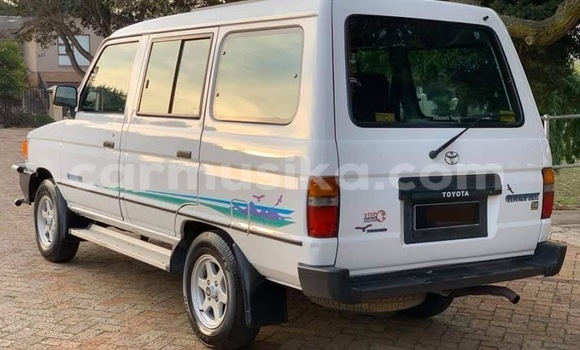 Tenga Tsaru Toyota Venza Chena Mota in Beitbridge in Matabeleland South Tenga Tsaru Toyota Venza Chena Mota in Beitbridge in Matabeleland South