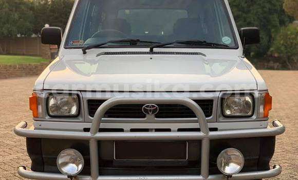 Tenga Tsaru Toyota Venza Chena Mota in Beitbridge in Matabeleland South Tenga Tsaru Toyota Venza Chena Mota in Beitbridge in Matabeleland South