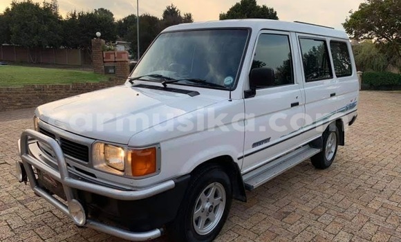 Tenga Tsaru Toyota Venza Chena Mota in Beitbridge in Matabeleland South Tenga Tsaru Toyota Venza Chena Mota in Beitbridge in Matabeleland South