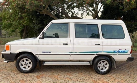 Tenga Tsaru Toyota Venza Chena Mota in Beitbridge in Matabeleland South Tenga Tsaru Toyota Venza Chena Mota in Beitbridge in Matabeleland South