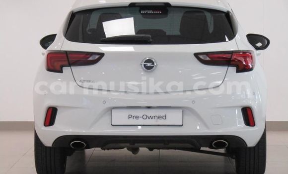 Acheter Occasion Voiture Opel Astra Blanc à Beitbridge, Matabeleland South Acheter Occasion Voiture Opel Astra Blanc à Beitbridge, Matabeleland South