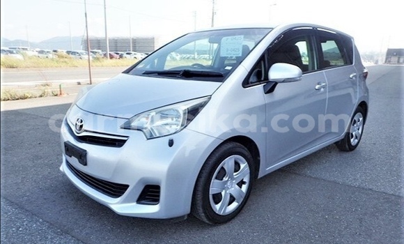 Nunua Ilio tumika Toyota Ractis Fedha Gari ndani ya Beitbridge nchini Matabeleland Kusini