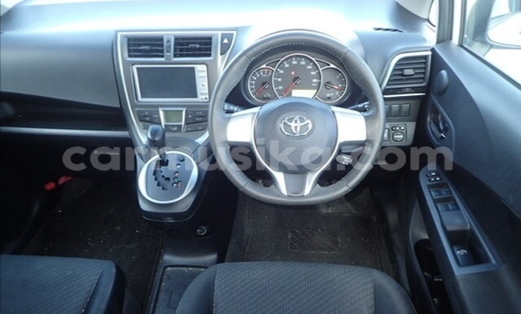 Tenga Tsaru Toyota Ractis Sirivha Mota in Beitbridge in Matabeleland South Tenga Tsaru Toyota Ractis Sirivha Mota in Beitbridge in Matabeleland South