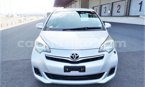 Tenga Tsaru Toyota Ractis Sirivha Mota in Beitbridge in Matabeleland South Tenga Tsaru Toyota Ractis Sirivha Mota in Beitbridge in Matabeleland South