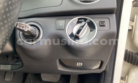 Acheter Occasion Voiture Mercedes‒Benz C–Class Blanc à Beitbridge, Matabeleland South Acheter Occasion Voiture Mercedes‒Benz C–Class Blanc à Beitbridge, Matabeleland South