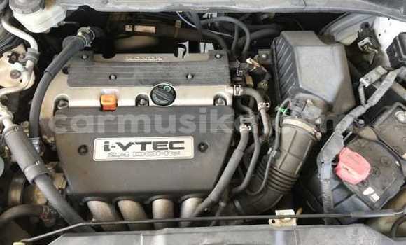 Nunua Ilio tumika Honda CR–V Nyeupe Gari ndani ya Beitbridge nchini Matabeleland Kusini Nunua Ilio tumika Honda CR–V Nyeupe Gari ndani ya Beitbridge nchini Matabeleland Kusini