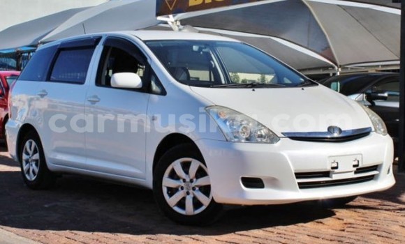 Nunua Imported Toyota Wish Nyeupe Gari ndani ya Beitbridge nchini Matabeleland Kusini