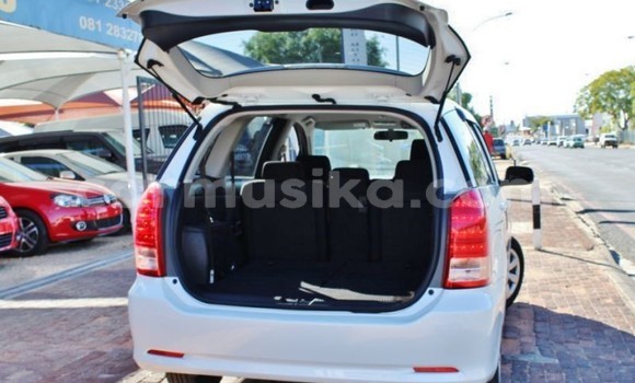 Buy Import Toyota Wish White Car in Beitbridge in Matabeleland South Buy Import Toyota Wish White Car in Beitbridge in Matabeleland South