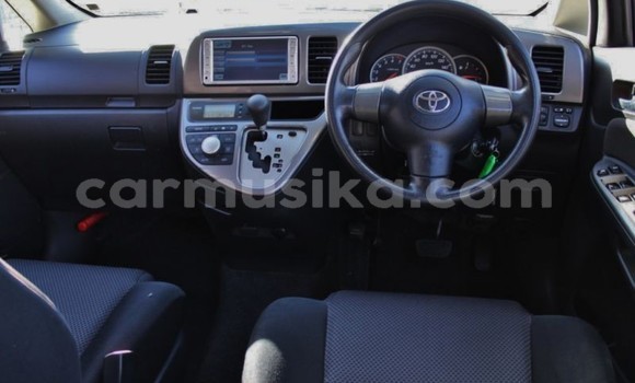 Buy Import Toyota Wish White Car in Beitbridge in Matabeleland South Buy Import Toyota Wish White Car in Beitbridge in Matabeleland South