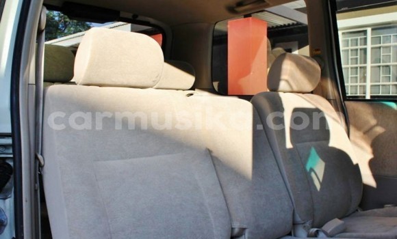 Buy Import Toyota Noah White Car in Beitbridge in Matabeleland South Buy Import Toyota Noah White Car in Beitbridge in Matabeleland South