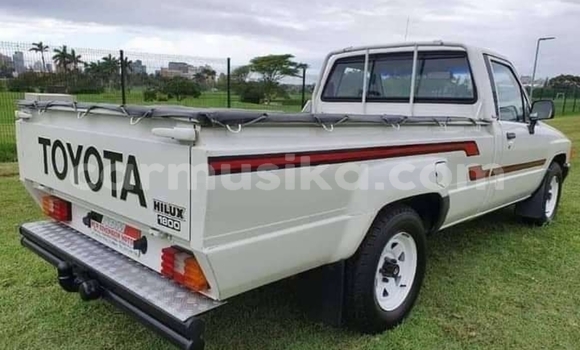 Buy Used Toyota Hilux Other Car in Bulawayo in Bulawayo Buy Used Toyota Hilux Other Car in Bulawayo in Bulawayo