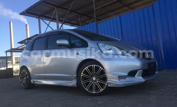 Buy Import Honda Fit Silver Car in Beitbridge in Matabeleland South Buy Import Honda Fit Silver Car in Beitbridge in Matabeleland South