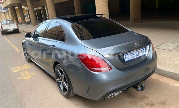 Acheter Occasion Voiture Mercedes-Benz E200 Noir à Bulawayo, Bulawayo Acheter Occasion Voiture Mercedes-Benz E200 Noir à Bulawayo, Bulawayo