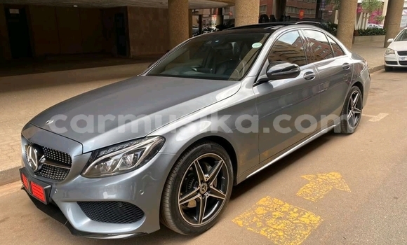 Acheter Occasion Voiture Mercedes-Benz E200 Noir à Bulawayo, Bulawayo Acheter Occasion Voiture Mercedes-Benz E200 Noir à Bulawayo, Bulawayo