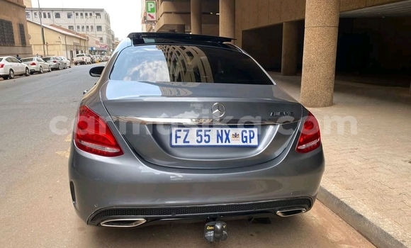 Acheter Occasion Voiture Mercedes-Benz E200 Noir à Bulawayo, Bulawayo Acheter Occasion Voiture Mercedes-Benz E200 Noir à Bulawayo, Bulawayo