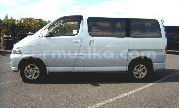 Buy Import Toyota Regius Other Car in Beitbridge in Matabeleland South Buy Import Toyota Regius Other Car in Beitbridge in Matabeleland South