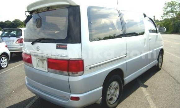 Buy Import Toyota Regius Other Car in Beitbridge in Matabeleland South Buy Import Toyota Regius Other Car in Beitbridge in Matabeleland South