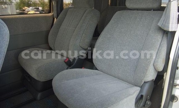 Buy Import Toyota Regius Other Car in Beitbridge in Matabeleland South Buy Import Toyota Regius Other Car in Beitbridge in Matabeleland South