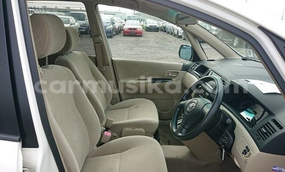 Buy Import Toyota Spacio White Car in Beitbridge in Matabeleland South Buy Import Toyota Spacio White Car in Beitbridge in Matabeleland South