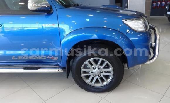 Buy Used Toyota Hilux Blue Car in Beitbridge in Matabeleland South Buy Used Toyota Hilux Blue Car in Beitbridge in Matabeleland South