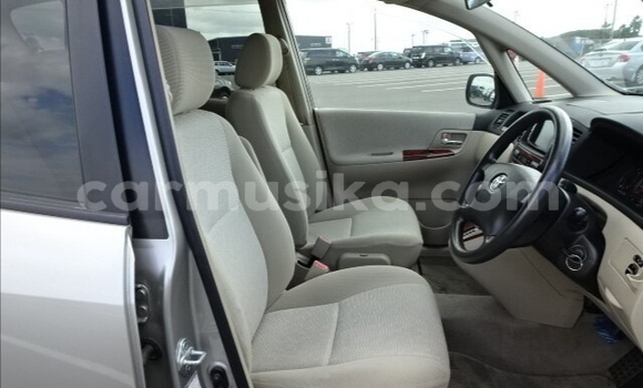 Acheter Occasion Voiture Toyota Corolla Spacio Gris à Beitbridge, Matabeleland South Acheter Occasion Voiture Toyota Corolla Spacio Gris à Beitbridge, Matabeleland South