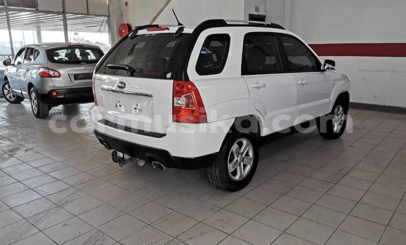 Nunua Ilio tumika Kia Sportage Nyeupe Gari ndani ya Beitbridge nchini Matabeleland Kusini Nunua Ilio tumika Kia Sportage Nyeupe Gari ndani ya Beitbridge nchini Matabeleland Kusini