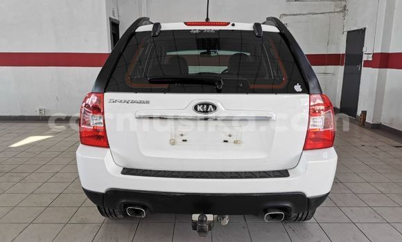 Nunua Ilio tumika Kia Sportage Nyeupe Gari ndani ya Beitbridge nchini Matabeleland Kusini Nunua Ilio tumika Kia Sportage Nyeupe Gari ndani ya Beitbridge nchini Matabeleland Kusini