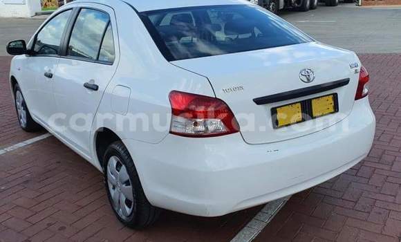 Acheter Occasion Voiture Toyota Yaris Blanc à Beitbridge, Matabeleland South Acheter Occasion Voiture Toyota Yaris Blanc à Beitbridge, Matabeleland South