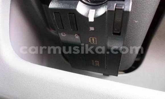 Nunua Ilio tumika Toyota FunCargo Nyeusi Gari ndani ya Beitbridge nchini Matabeleland Kusini Nunua Ilio tumika Toyota FunCargo Nyeusi Gari ndani ya Beitbridge nchini Matabeleland Kusini