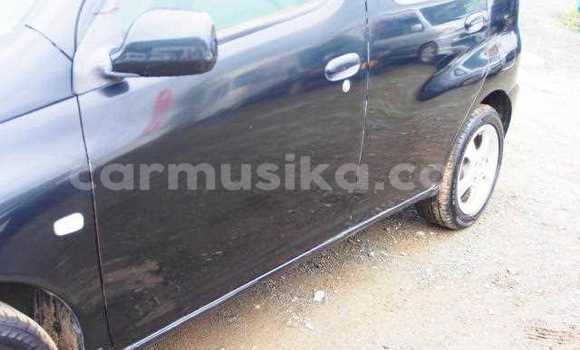 Nunua Ilio tumika Toyota FunCargo Nyeusi Gari ndani ya Beitbridge nchini Matabeleland Kusini Nunua Ilio tumika Toyota FunCargo Nyeusi Gari ndani ya Beitbridge nchini Matabeleland Kusini