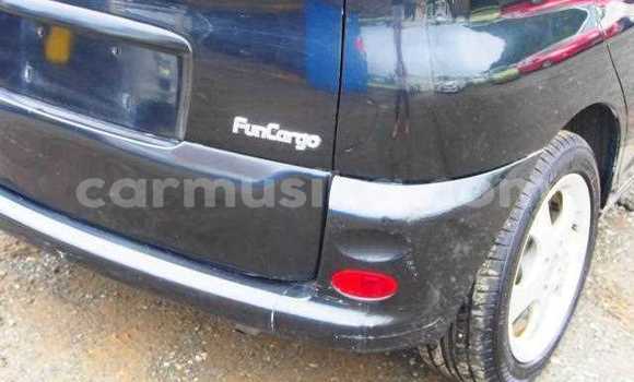 Nunua Ilio tumika Toyota FunCargo Nyeusi Gari ndani ya Beitbridge nchini Matabeleland Kusini Nunua Ilio tumika Toyota FunCargo Nyeusi Gari ndani ya Beitbridge nchini Matabeleland Kusini