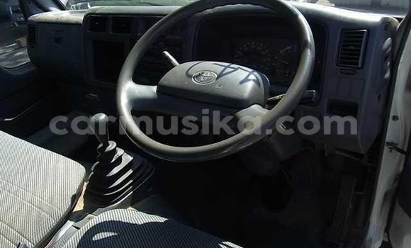 Buy Import Toyota Dyna White Truck in Beitbridge in Matabeleland South Buy Import Toyota Dyna White Truck in Beitbridge in Matabeleland South