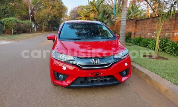 Nunua Mpya Honda Fit Nyekundu Gari ndani ya Avondale nchini Harare Nunua Mpya Honda Fit Nyekundu Gari ndani ya Avondale nchini Harare