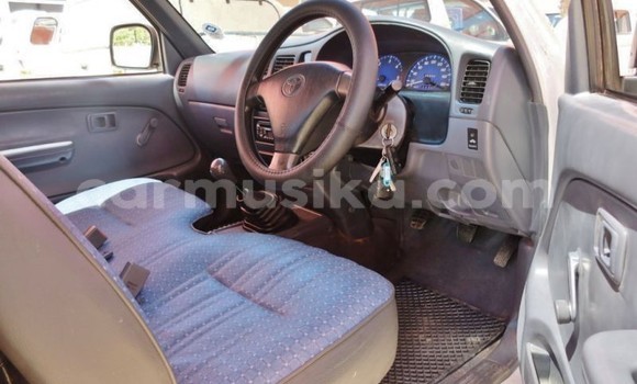 Buy Used Toyota Hilux White Car in Beitbridge in Matabeleland South Buy Used Toyota Hilux White Car in Beitbridge in Matabeleland South