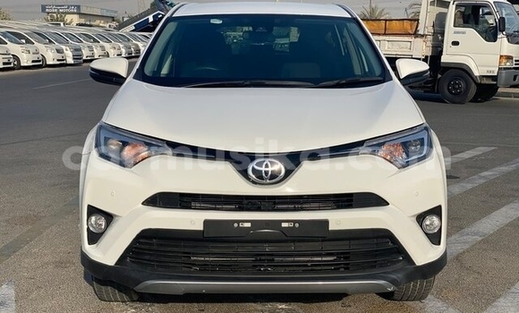 Tenga Tsaru Toyota RAV4 Chena Mota in Beitbridge in Matabeleland South Tenga Tsaru Toyota RAV4 Chena Mota in Beitbridge in Matabeleland South
