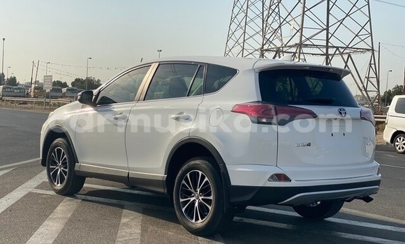 Tenga Tsaru Toyota RAV4 Chena Mota in Beitbridge in Matabeleland South Tenga Tsaru Toyota RAV4 Chena Mota in Beitbridge in Matabeleland South