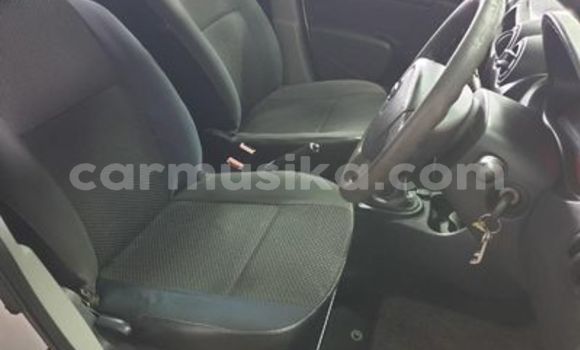 Acheter Occasion Voiture Nissan NV200 Blanc à Beitbridge, Matabeleland South Acheter Occasion Voiture Nissan NV200 Blanc à Beitbridge, Matabeleland South