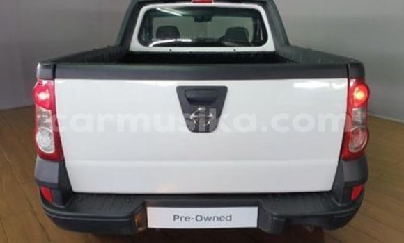 Acheter Occasion Voiture Nissan NV200 Blanc à Beitbridge, Matabeleland South Acheter Occasion Voiture Nissan NV200 Blanc à Beitbridge, Matabeleland South